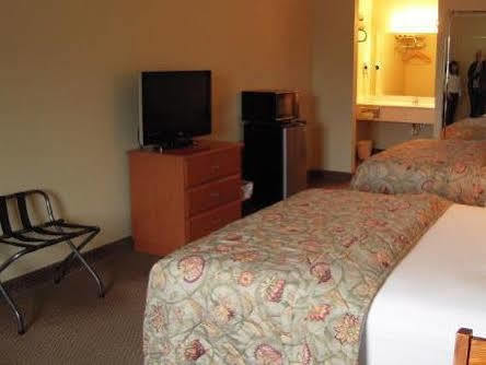 City Heart Inn & Suites Piedmont Екстериор снимка