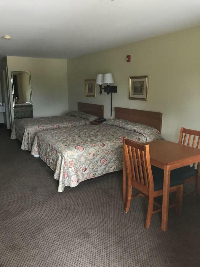 City Heart Inn & Suites Piedmont Екстериор снимка