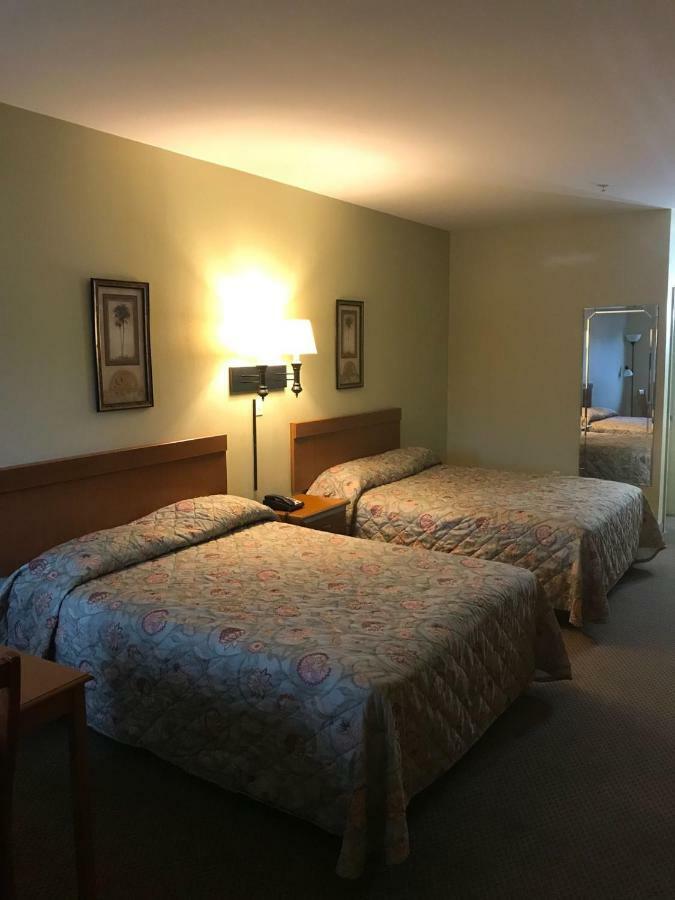 City Heart Inn & Suites Piedmont Екстериор снимка